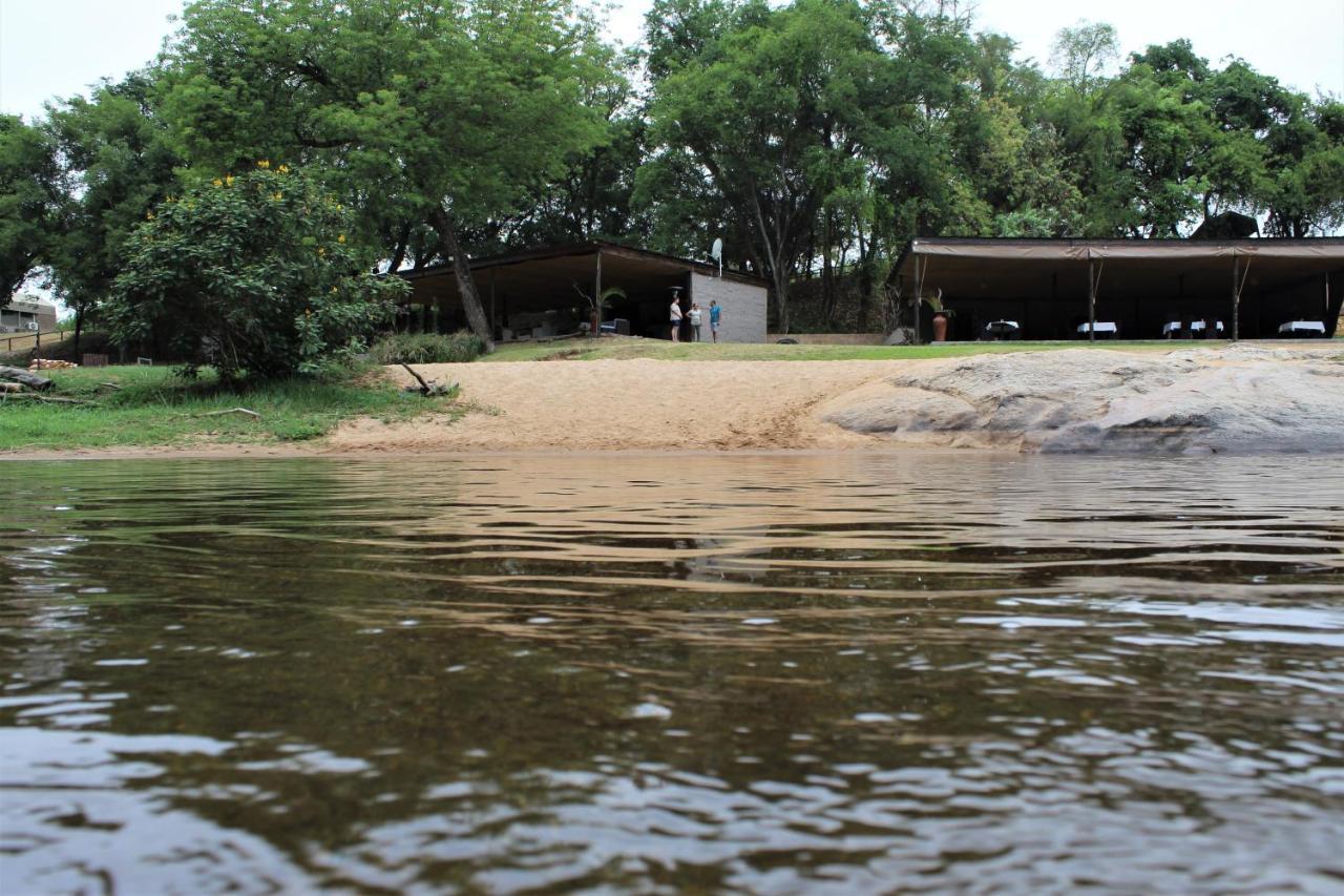 Lions Rock Rapids - Lodge 雾观 外观 照片
